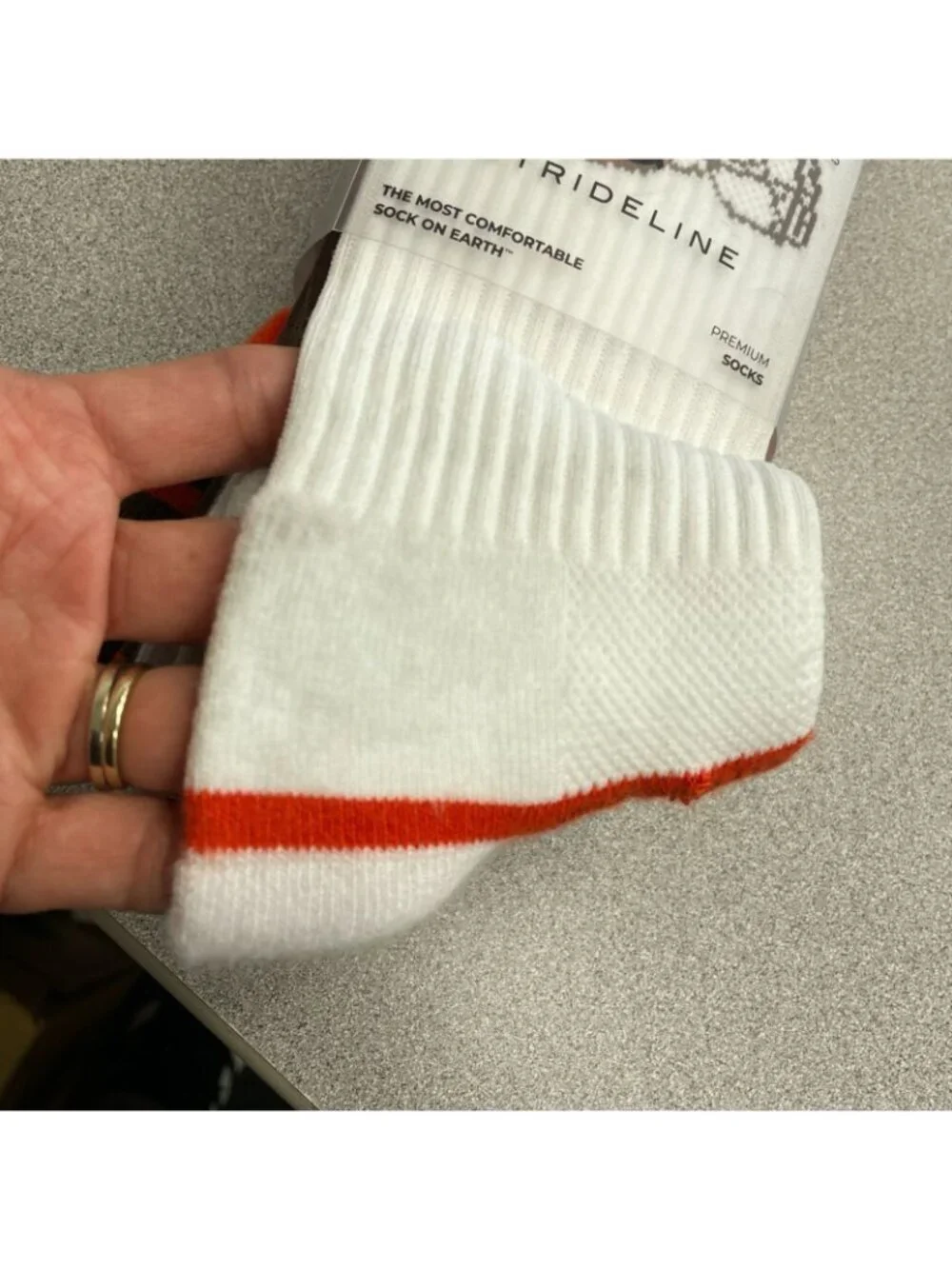 NWT Cleveland Browns Strideline Men's Premium Knit Crew Socks 3-Pack M/L J2119